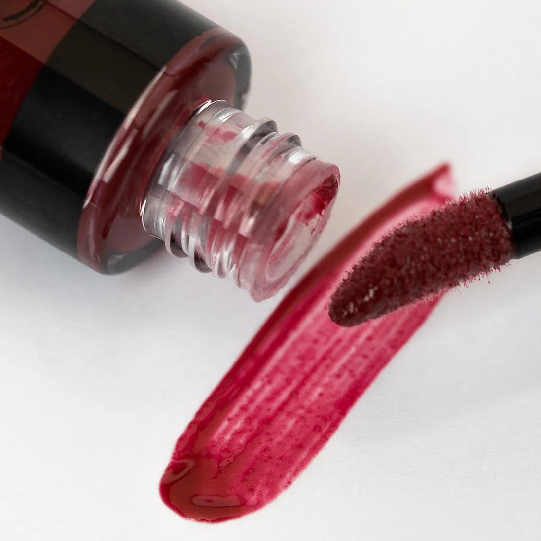 Benecos Naturalny błyszczyk do ust - Kiss me - zdjęcie 3