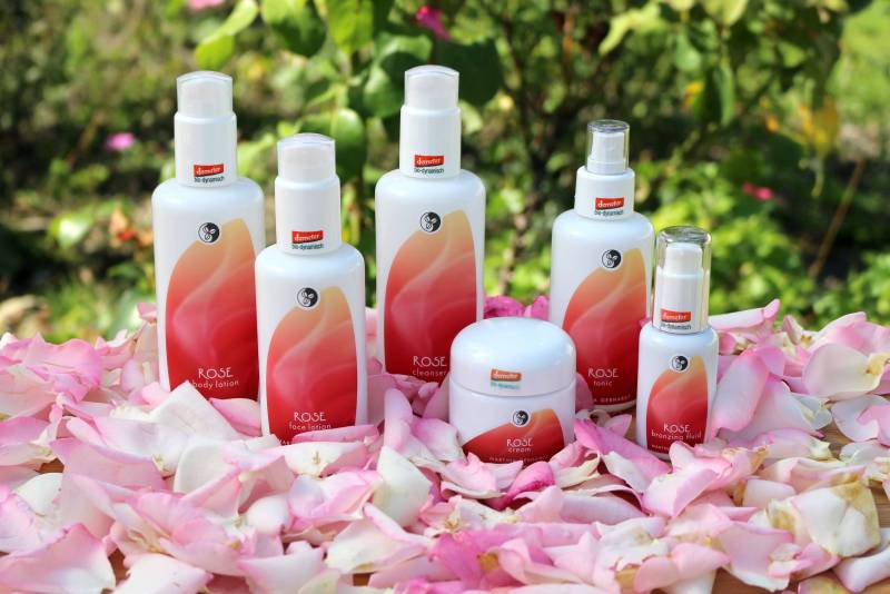 Kojący tonik różany do skóry suchej i wrażliwej Martina Gebhardt 100 ml
