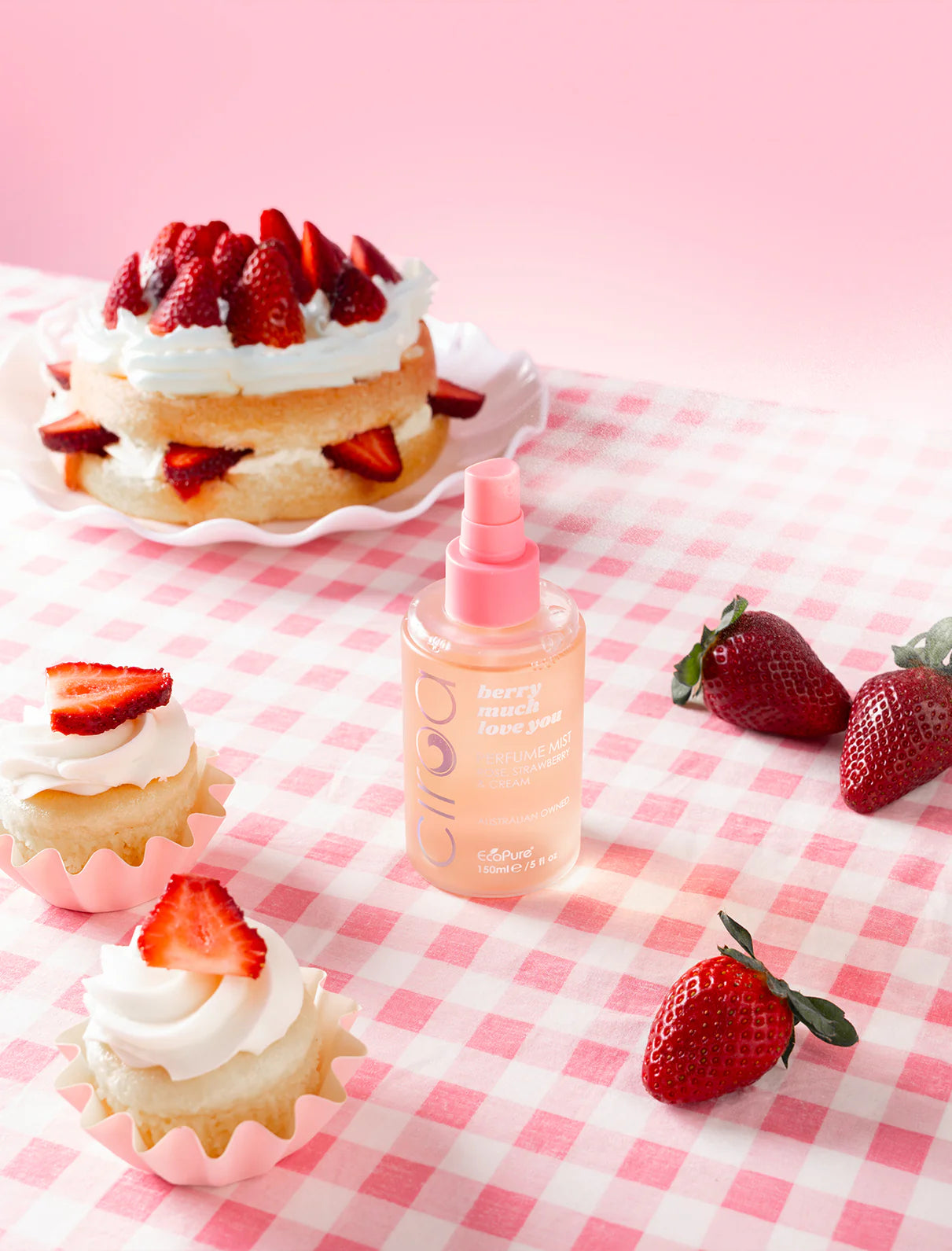 CIROA Beauty Perfumowana mgiełka do ciała truskawki & śmietanka & płatki róży 150 ml